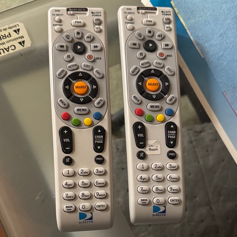 Universal Remote Control - Gray - Picture 5 of 6